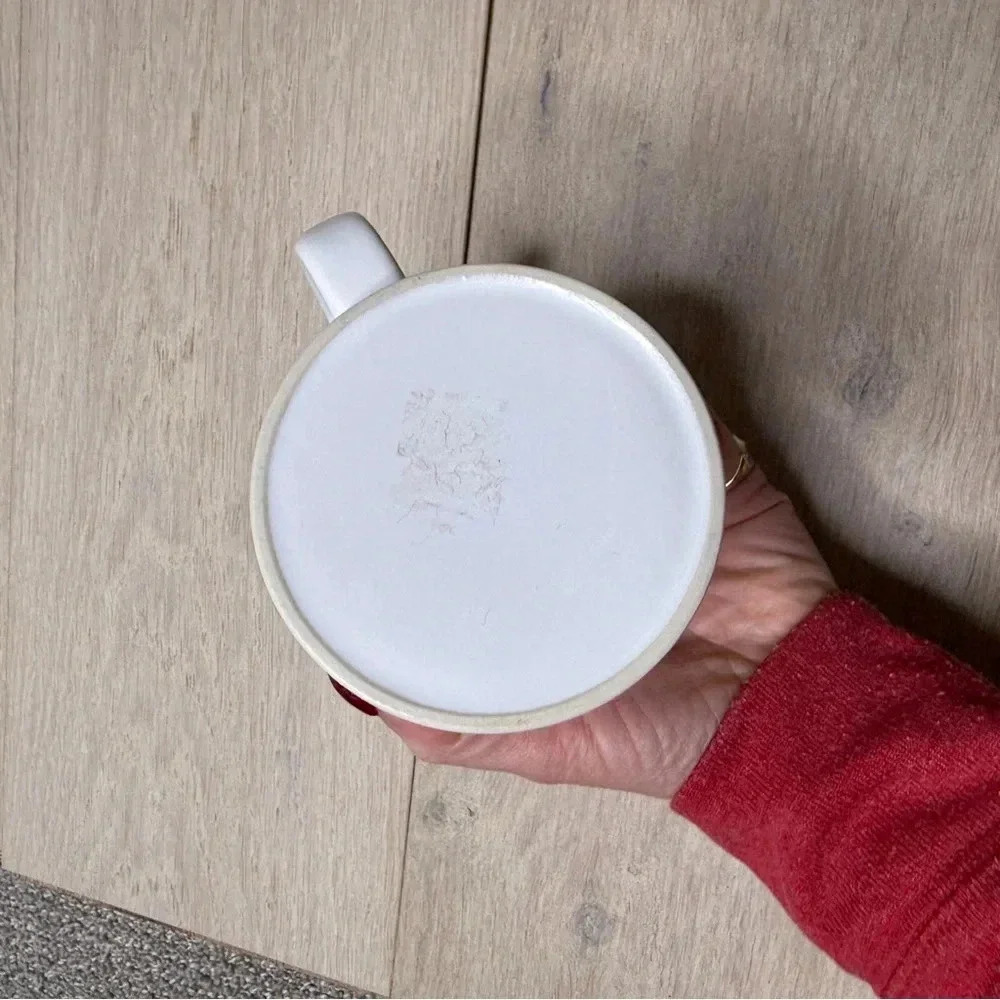 Merry Christmas Hand Painted Mug - Picture 5 of 6